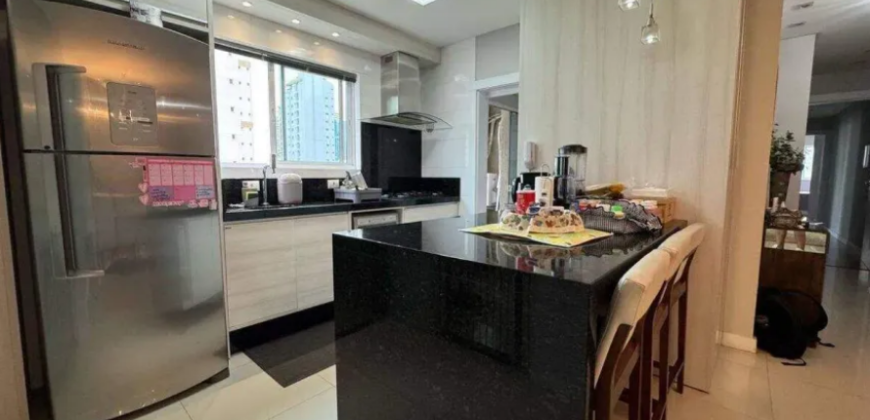 Rua 256 – Apartamento 1